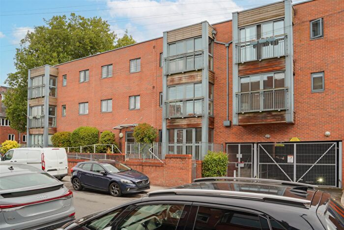 2 Bedroom Apartment For Sale In The Quadrangle, Albany Road, Chorlton, M21