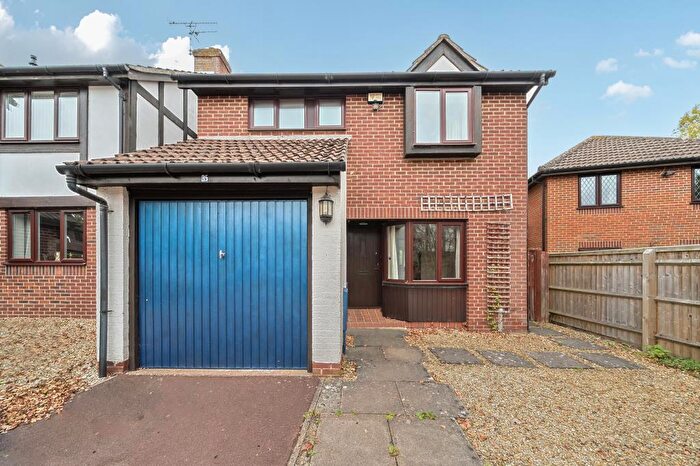 3 Bedroom Detached House For Sale In Saxons Way, Didcot, OX11