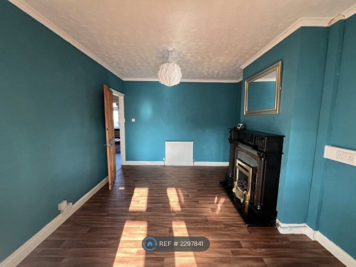 2 Bedroom Bungalow To Rent In Edgerton Road, Lowestoft, NR33