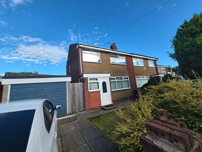 3 Bedroom Semi-Detached House To Rent In Laithwaite Close, Sutton Manor, St. Helens, WA9