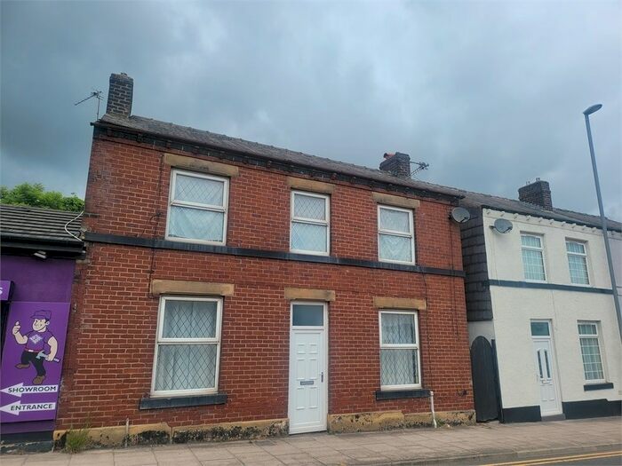 3 Bedroom Semi-Detached House To Rent In Bolton Road, Bury, Lancashire, BL8