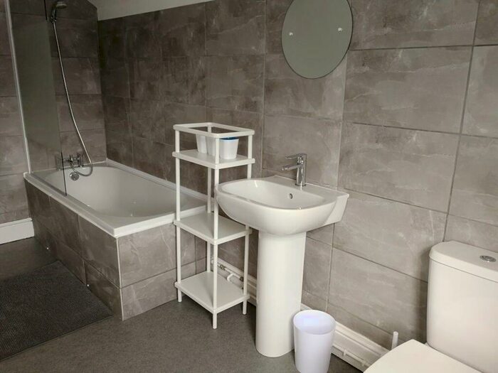 3 Bedroom Property To Rent In Station Street, Loughborough, LE11