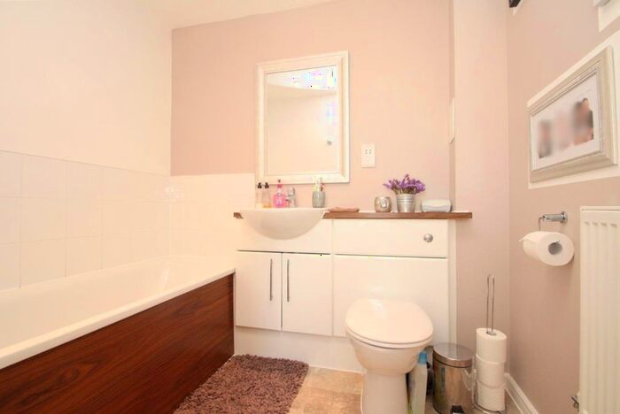 2 Bedroom Flat To Rent In Milestone Road, Newhall, CM17