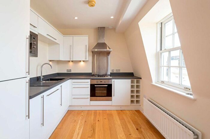 2 Bedroom Apartment To Rent In Southgate Street, BA1