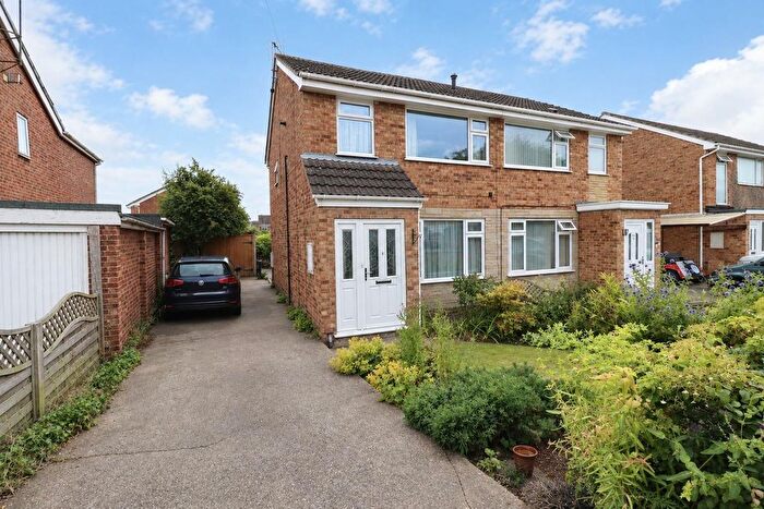 3 Bedroom Semi-Detached House For Sale In Croft Close, Market Weighton, York, YO43
