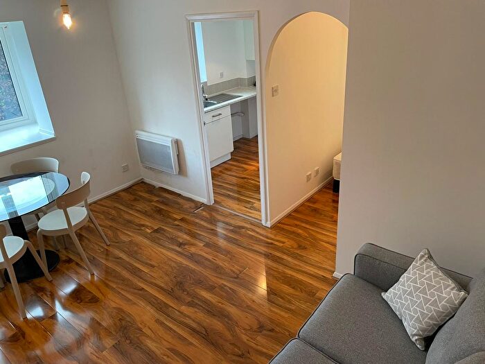 Studio To Rent In Grinstead Road, London, SE8