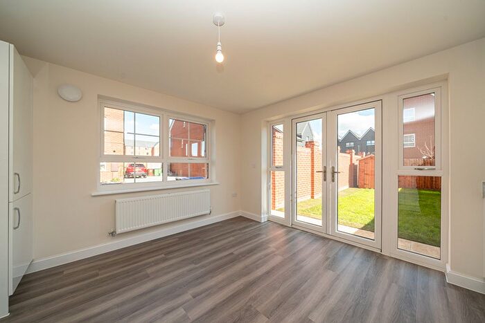 3 Bedroom Semi-Detached House For Sale In Barnes Mews, Broughton, Aylesbury, HP22