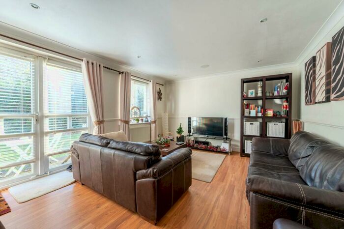 1 Bedroom Maisonette To Rent In May Bate Avenue, Kingston, Kingston Upon Thames, KT2