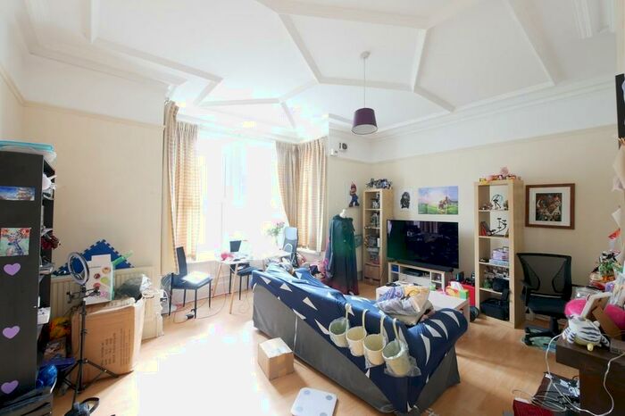1 Bedroom Apartment To Rent In Preston Road, Leytonstone, London, E11