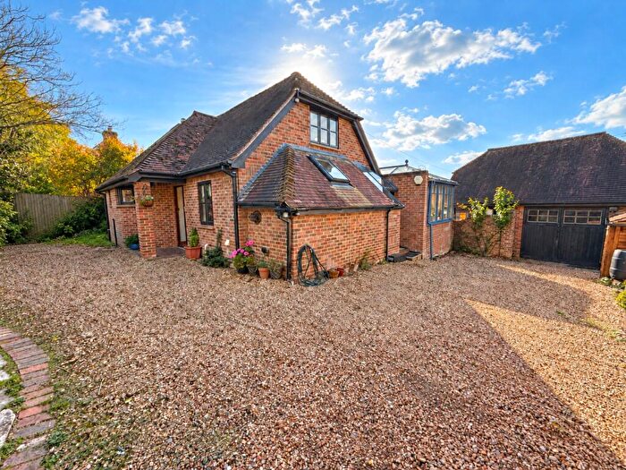 3 Bedroom Detached House For Sale In High St, Woodgreen, Fordingbridge, Hampshire, SP6