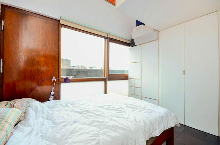 1 Bedroom Maisonette To Rent In Barbican, Barbican, London, EC2Y
