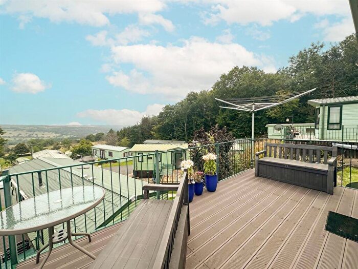 1 Bedroom Chalet For Sale In School Wood Farm, Straight Lane, Addingham, LS29