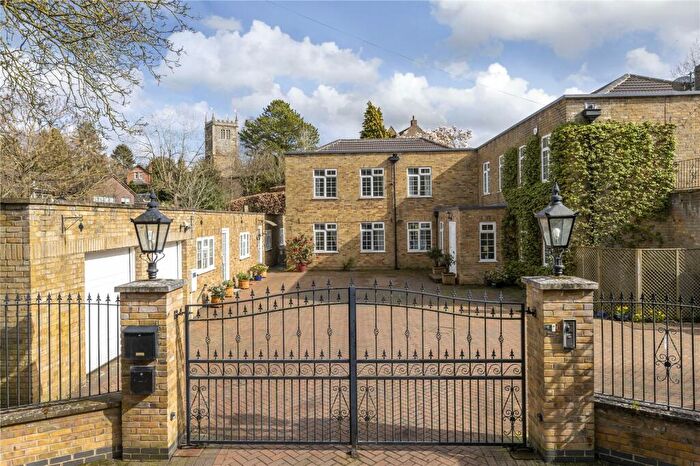 6 Bedroom Detached House For Sale In Badby, Northamptonshire, NN11