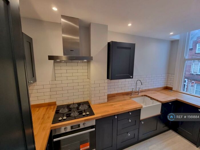 2 Bedroom Flat To Rent In Haldon Road, Exeter, EX4