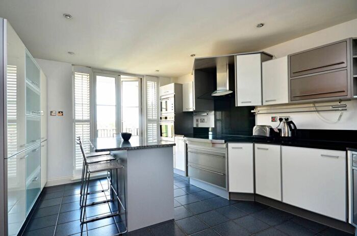 4 Bedroom Flat To Rent In Palgrave Gardens, Regent's Park, London, NW1