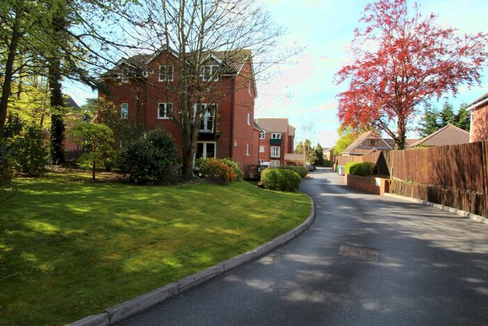 2 Bedroom Flat To Rent In Langtry Court, Providence Hill, Bursledon, Southampton, SO31