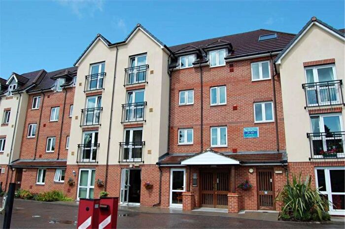 1 Bedroom Flat To Rent In Foxley Lane, Purley, CR8