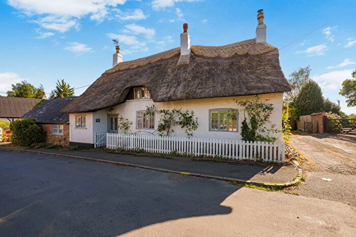 4 Bedroom Detached House For Sale In Thatch Cottage, Baggrave End, Barsby, LE7