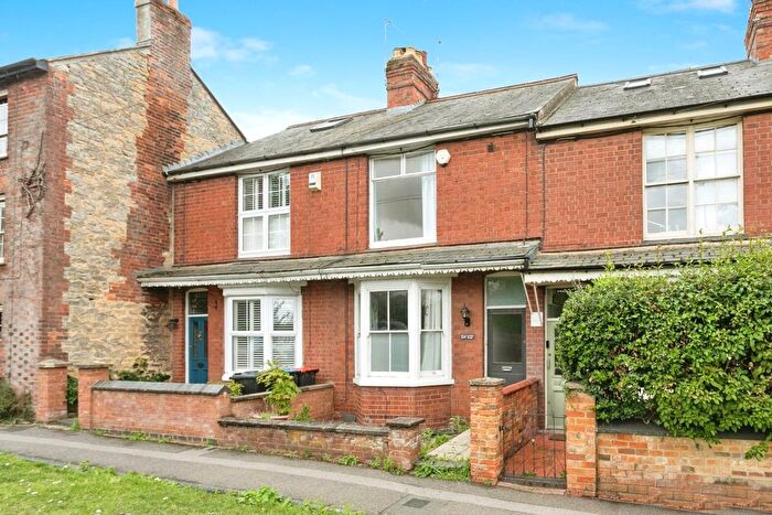 3 Bedroom Terraced House For Sale In London Road, Stony Stratford, Milton Keynes, MK11