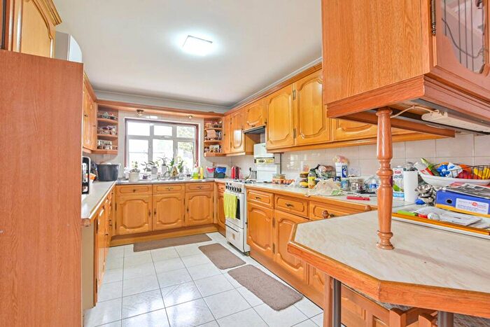 4 Bedroom Detached House To Rent In Stapleford Road, Wembley, HA0