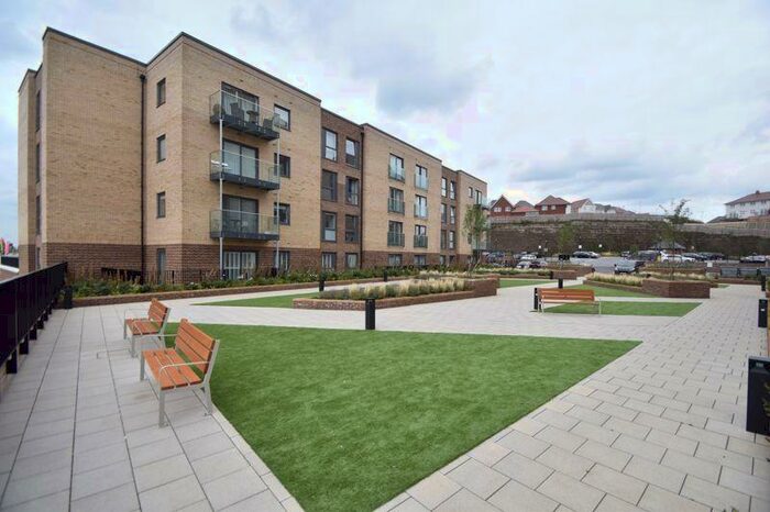 2 Bedroom Flat To Rent In Stirling Drive, Luton, LU2