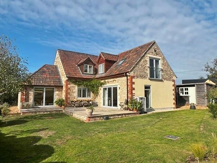 5 Bedroom Detached House For Sale In Leigh Grove, Bradford-On-Avon, BA15