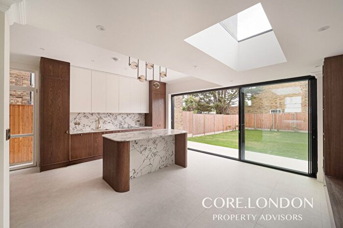 5 Bedroom End Terrace House For Sale In Twyford Avenue, Acton, W3