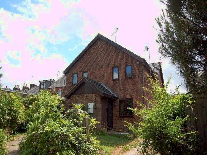 1 Bedroom House To Rent In Front Street, Slip End, Luton, LU1