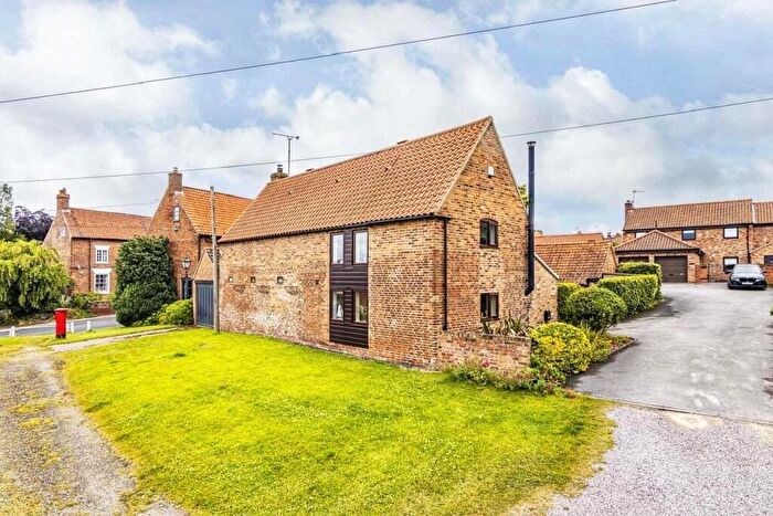2 Bedroom Barn Conversion For Sale In Manor Farm Rise, Wellow, NG22