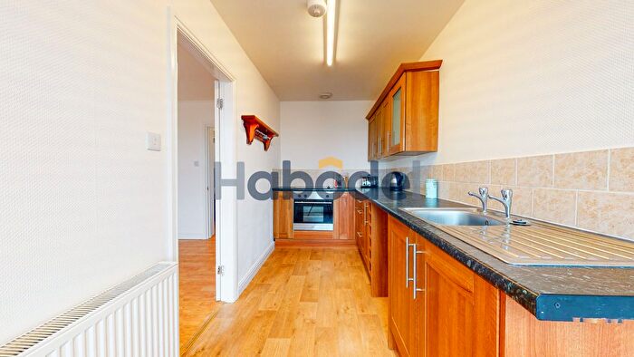 1 Bedroom Flat To Rent In Aberdeen Walk, Scarborough, YO11