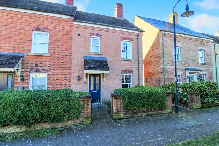 2 Bedroom Semi-Detached House To Rent In Aviemore Road, East Wichel, Swindon, SN1