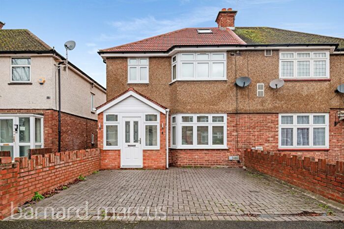 3 Bedroom Semi Detached House For Sale In Edward Road, Feltham, TW14