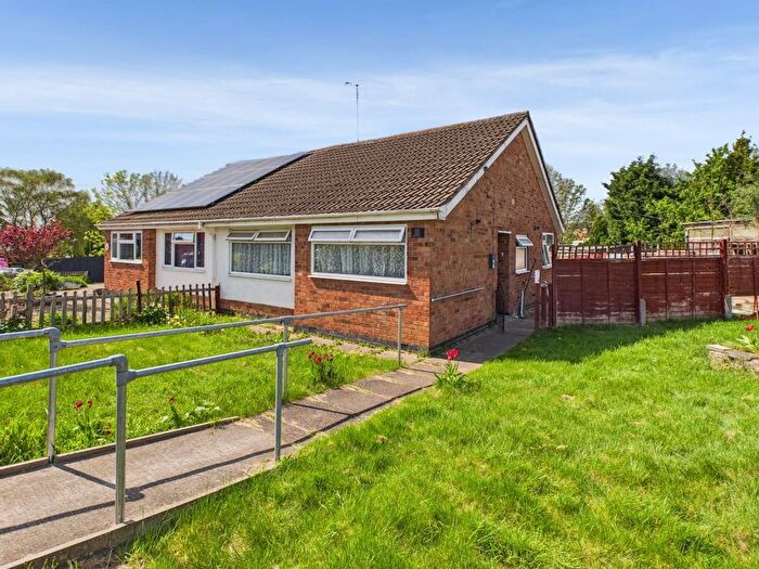 2 Bedroom Semi Detached Bungalow To Rent In Godwin Avenue, Wigston, LE18