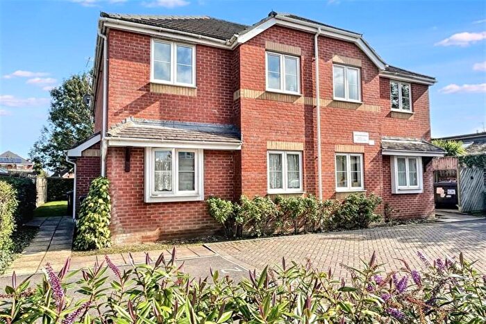 2 Bedroom Flat For Sale In Kinson, BH11