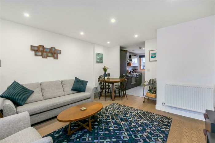 2 Bedroom Apartment To Rent In Laburnum Street, London, E2