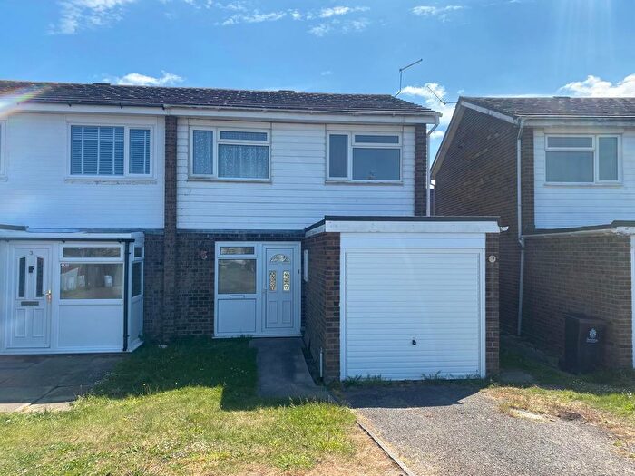 3 Bedroom Semi-Detached House To Rent In Young Close, Clacton On Sea, CO16