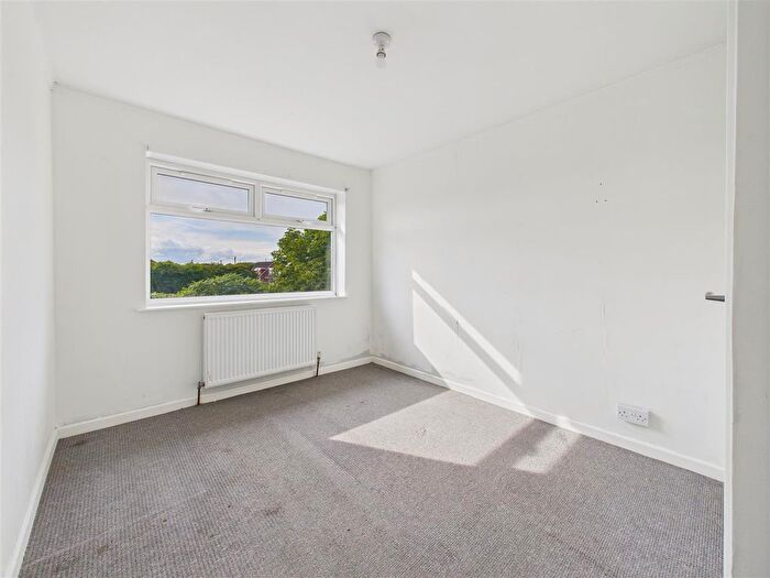 2 Bedroom End Of Terrace House For Sale In Corona Drive, Hull, HU8