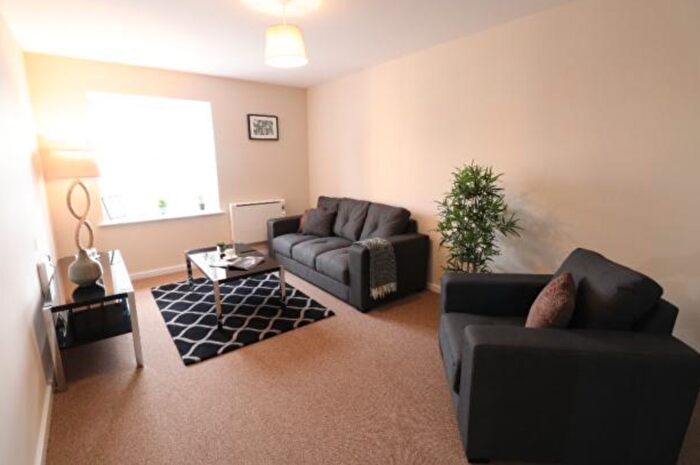 1 Bedroom Flat To Rent In Pellon Lane, Halifax, HX1