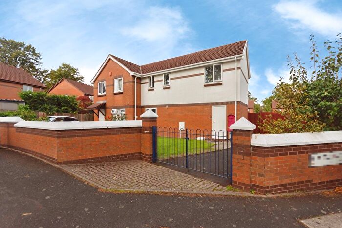 3 Bedroom Semi-Detached House For Sale In Fenton Road, Birmingham, West Midlands, B27