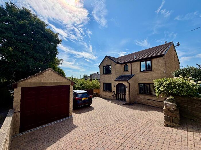 4 Bedroom Detached House For Sale In Pot House Road, Bradford, BD6