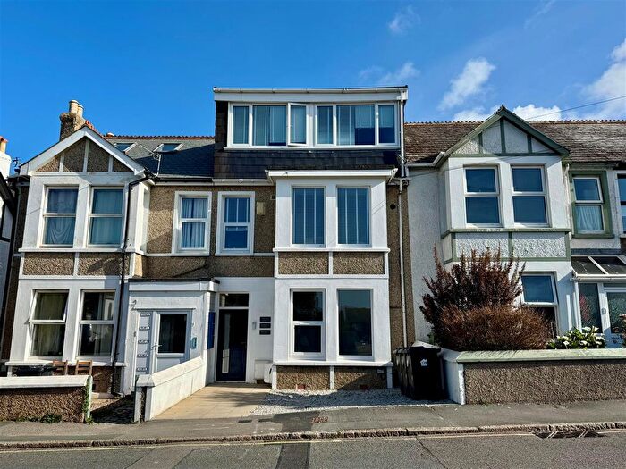 2 Bedroom Flat To Rent In Mount Wise, Newquay, TR7