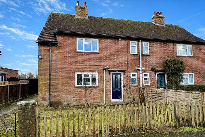 3 Bedroom Semi Detached House For Sale In Glebe Fields, Bentworth, Alton, Hampshire, GU34