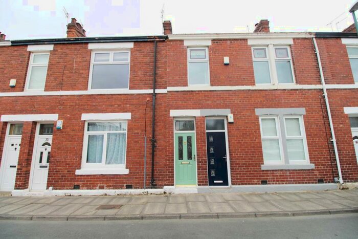 2 Bedroom Flat To Rent In Breamish Street, Jarrow, NE32