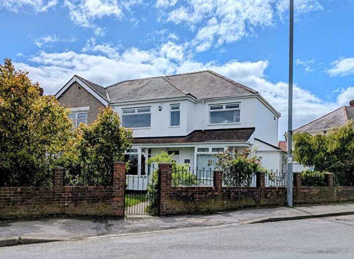 5 Bedroom Semi-Detached House For Sale In West Lane, Trimdon, TS29