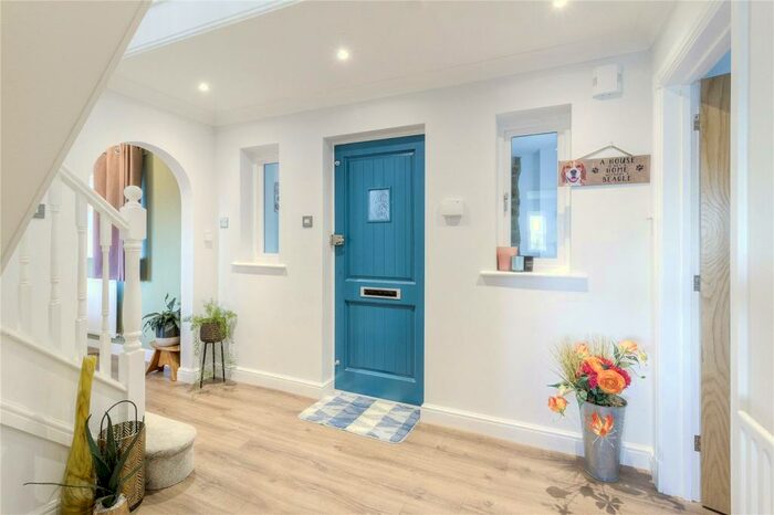 5 Bedroom Detached House To Rent In Manor Farm Close, Walgrave, Northamptonshire, NN6