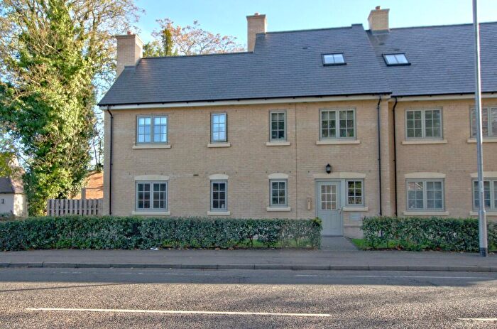 2 Bedroom Flat To Rent In High Street, Trumpington, CB2