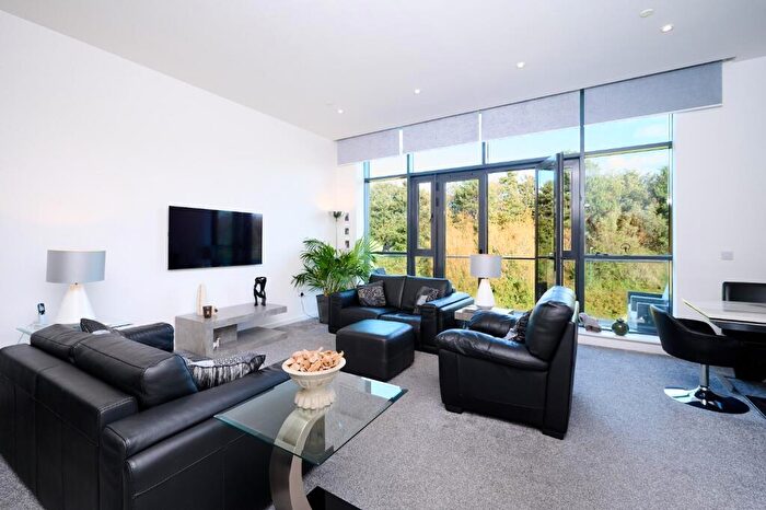 2 Bedroom Apartment For Sale In Long Row, South Shields, Tyne And Wear, NE33