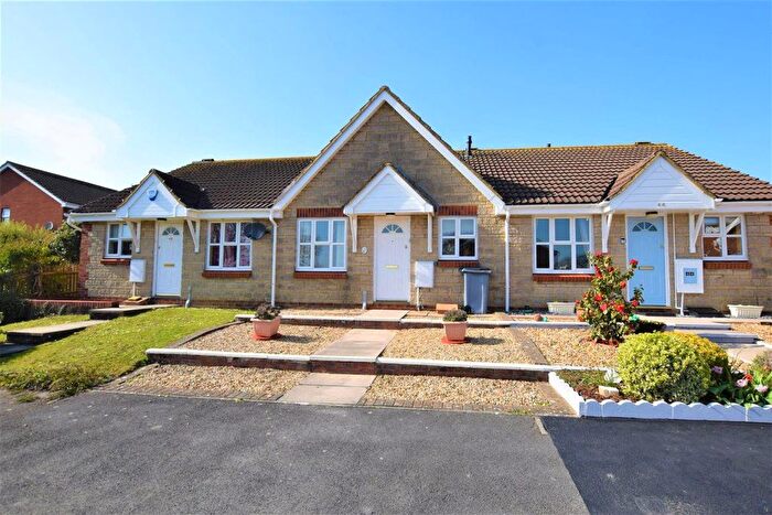 2 Bedroom Bungalow To Rent In Badger Rise, Portishead, BS20
