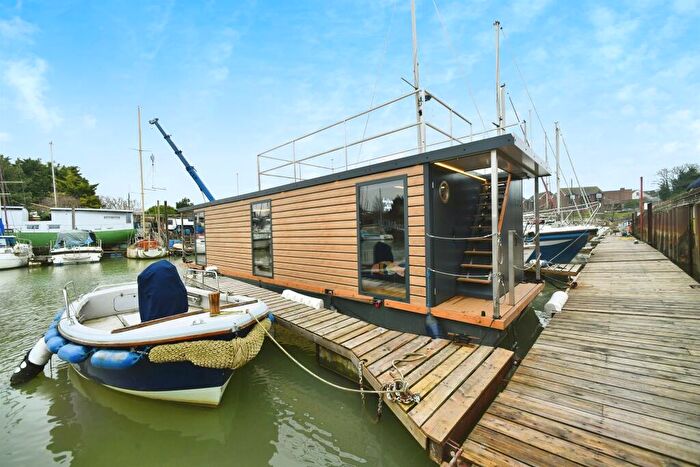 2 Bedroom House Boat For Sale In Robinson Road, Newhaven, BN9