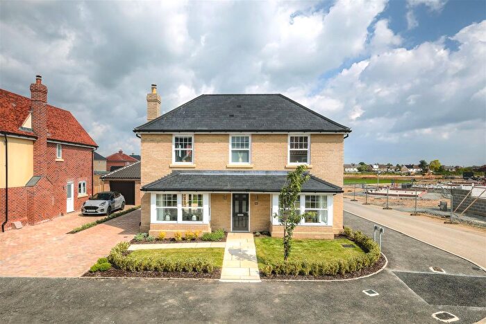 4 Bedroom Detached House For Sale In Lawford Green, Manningtree, CO11